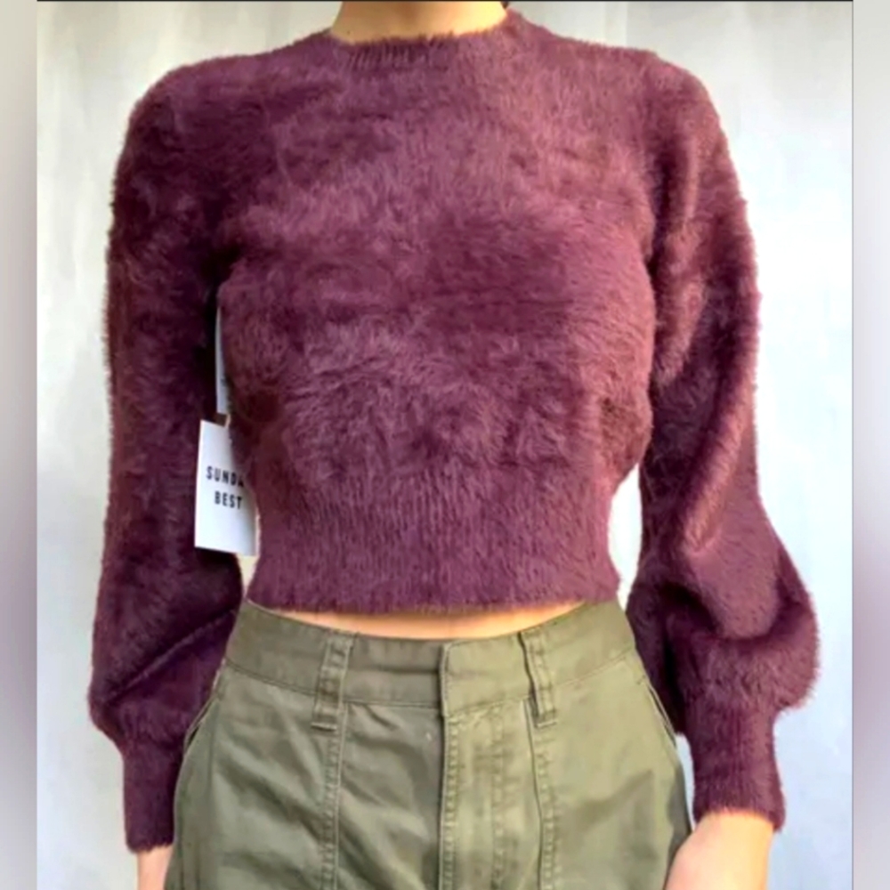 Aritzia Sunday Best Kitten Crop Top Fuzzy Sweater Womens Size Small